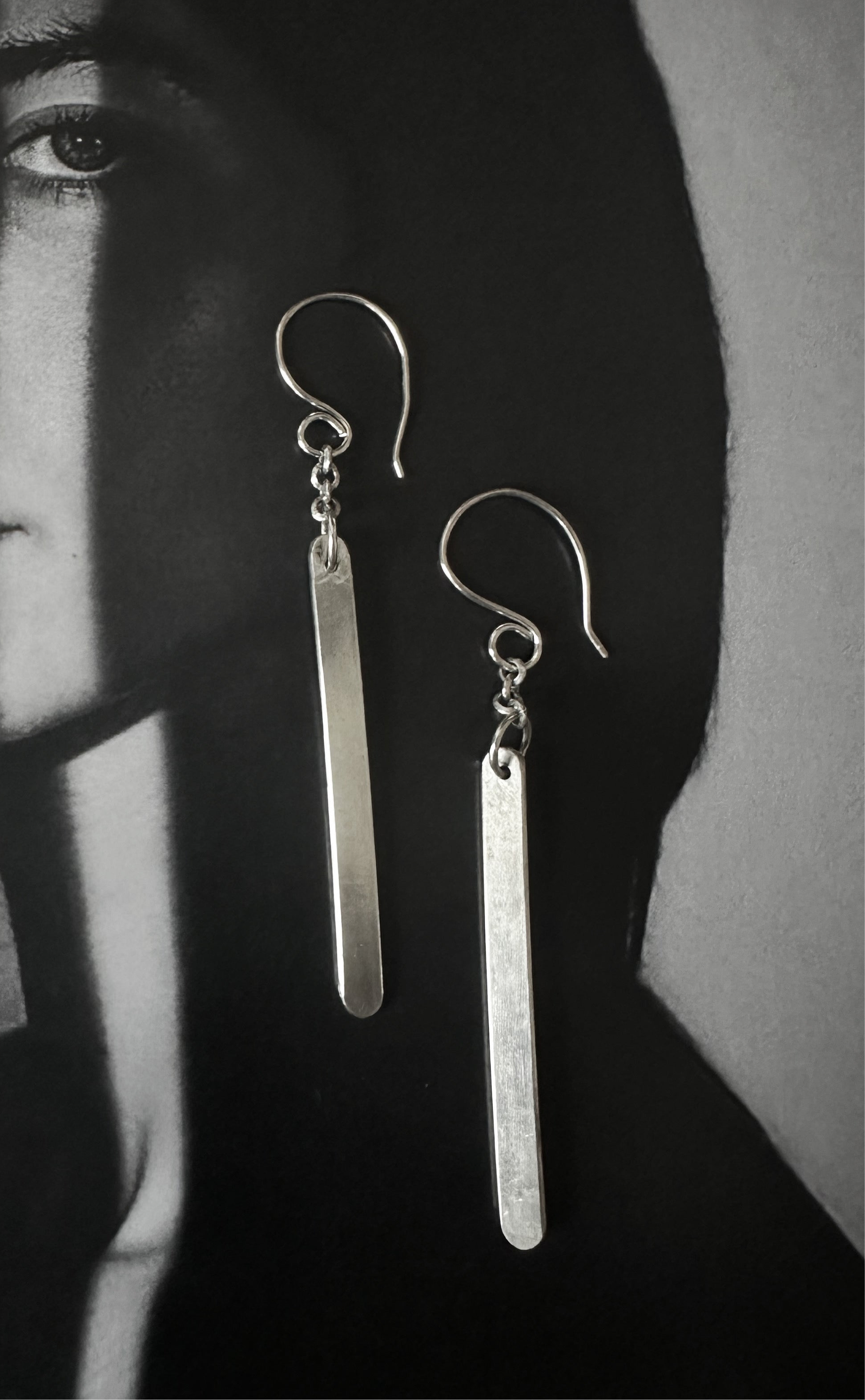 Edge in Motion Earrings
