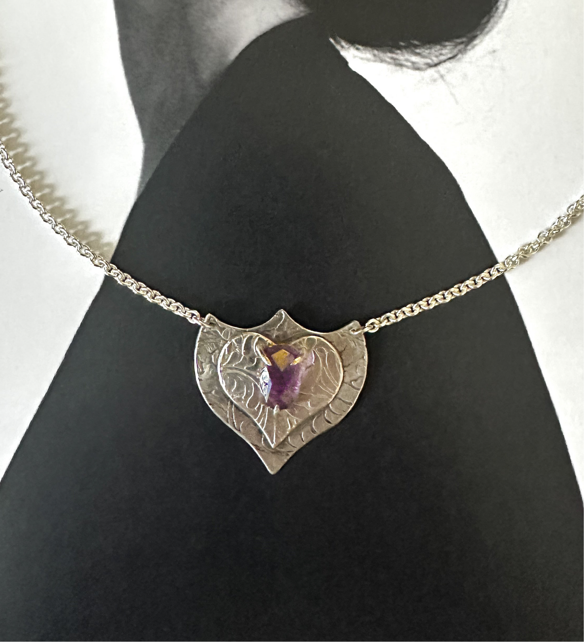 ObscurO Shield in Amethyst- Pax