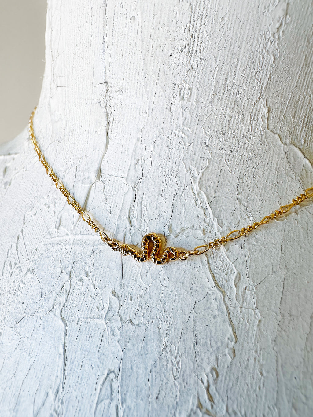 Serpent Necklace 14/20 gold