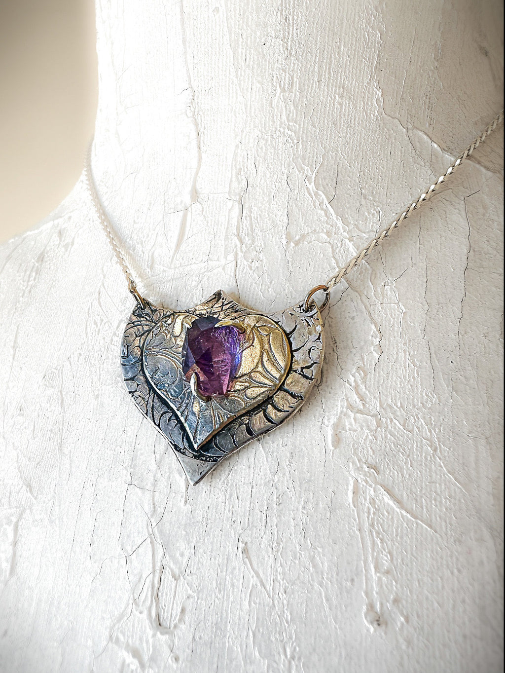 ObscurO Shield in Amethyst- Pax