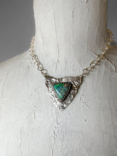 Load image into Gallery viewer, All That Glitters Necklace