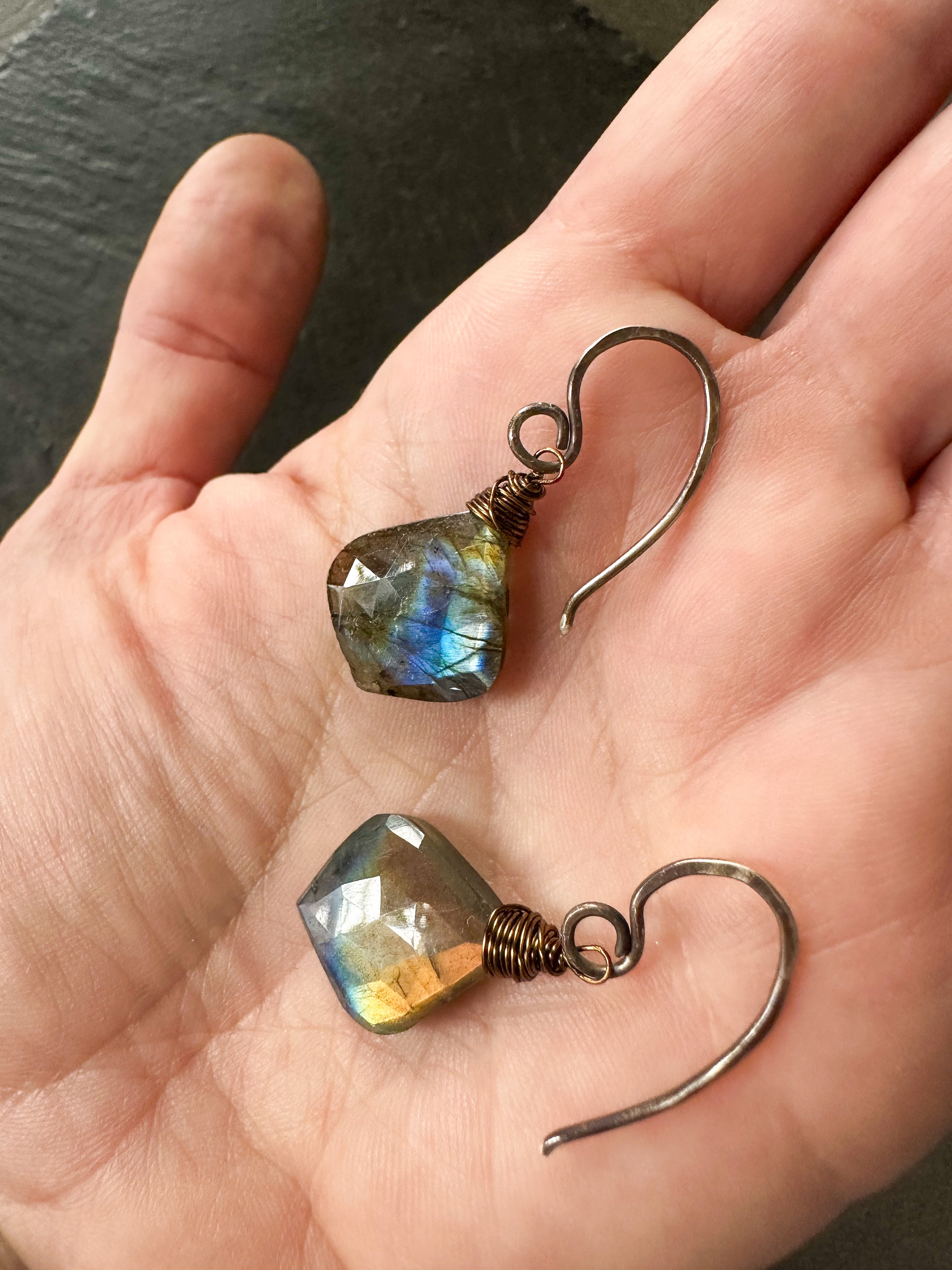 Labradorite Crest Drops