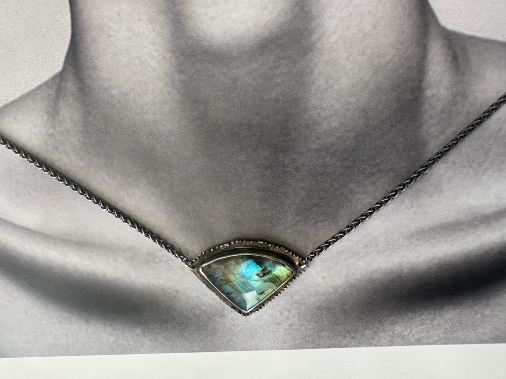 Aurora Edge Necklace