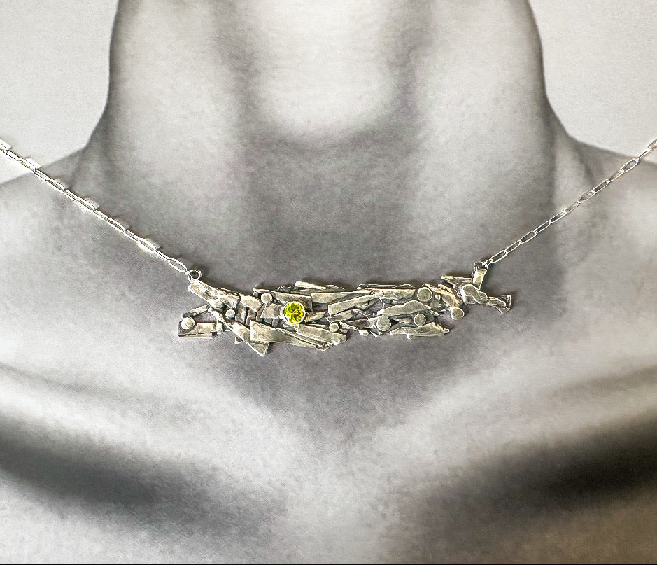 Party Starter in Peridot Necklace