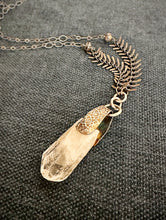 Load image into Gallery viewer, Snakechain Quartz Necklace
