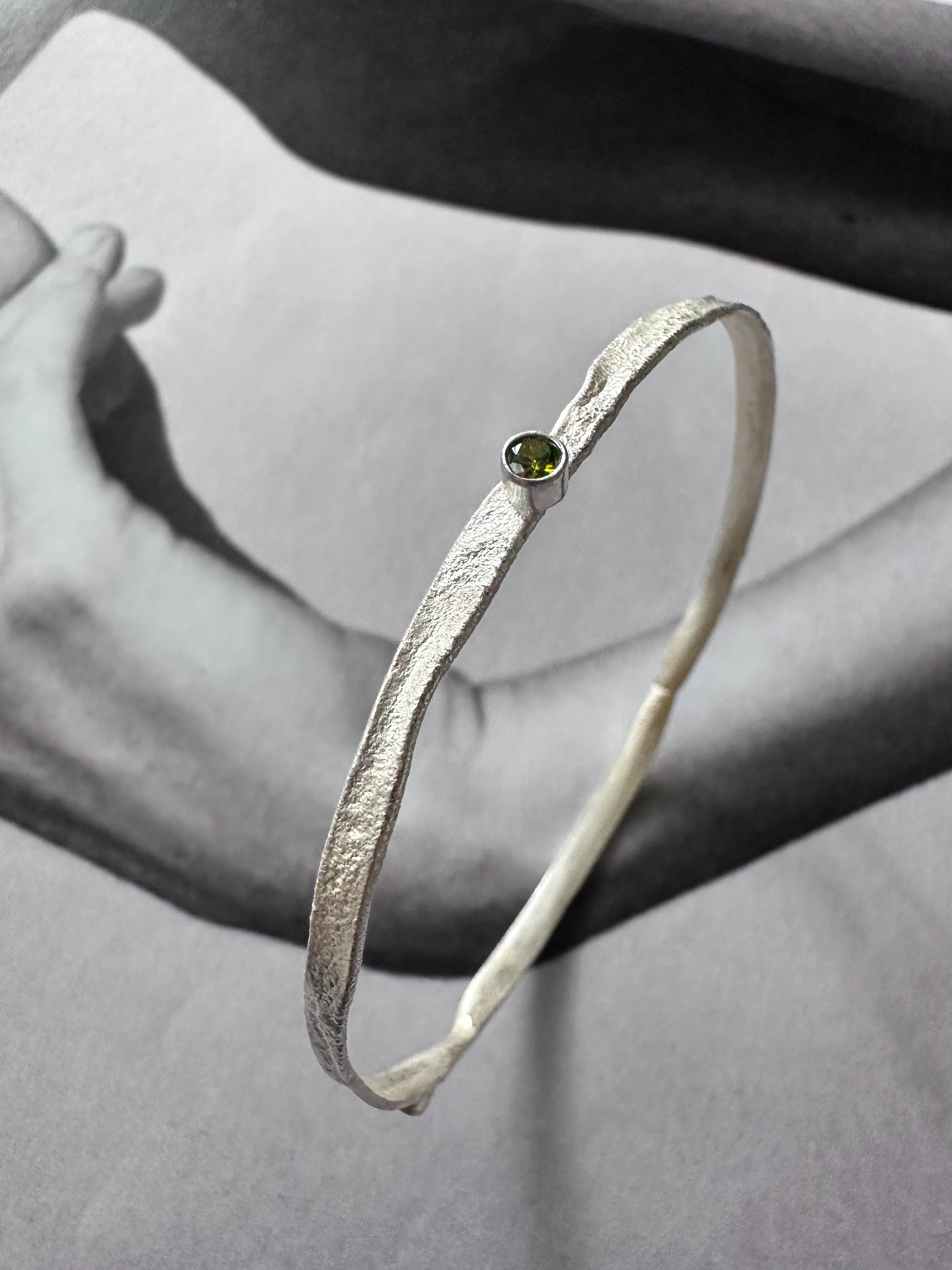 Distilled Rotation Bangle (with peridot)