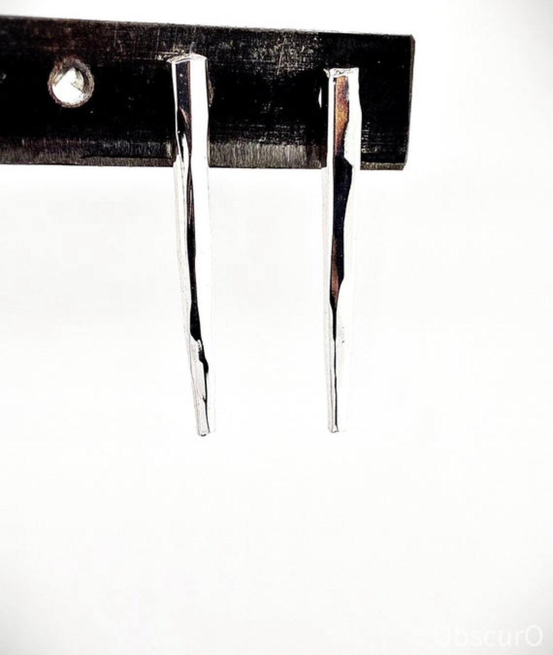 Silver Spikes -medium