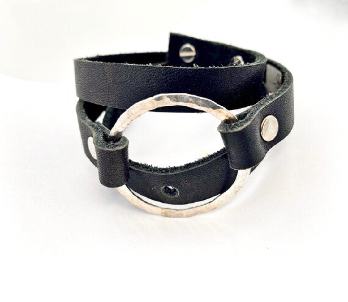 Take the Lead Bracelet- black leather - Obscuro Jewelry