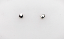Load image into Gallery viewer, Obscuro Jewelry - Sterling silver earrings