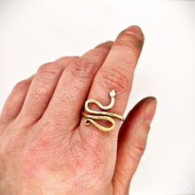 Load image into Gallery viewer, Serpent Ring (brass)
