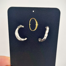 Load image into Gallery viewer, Sobremesa Hoop Earrings (thin)
